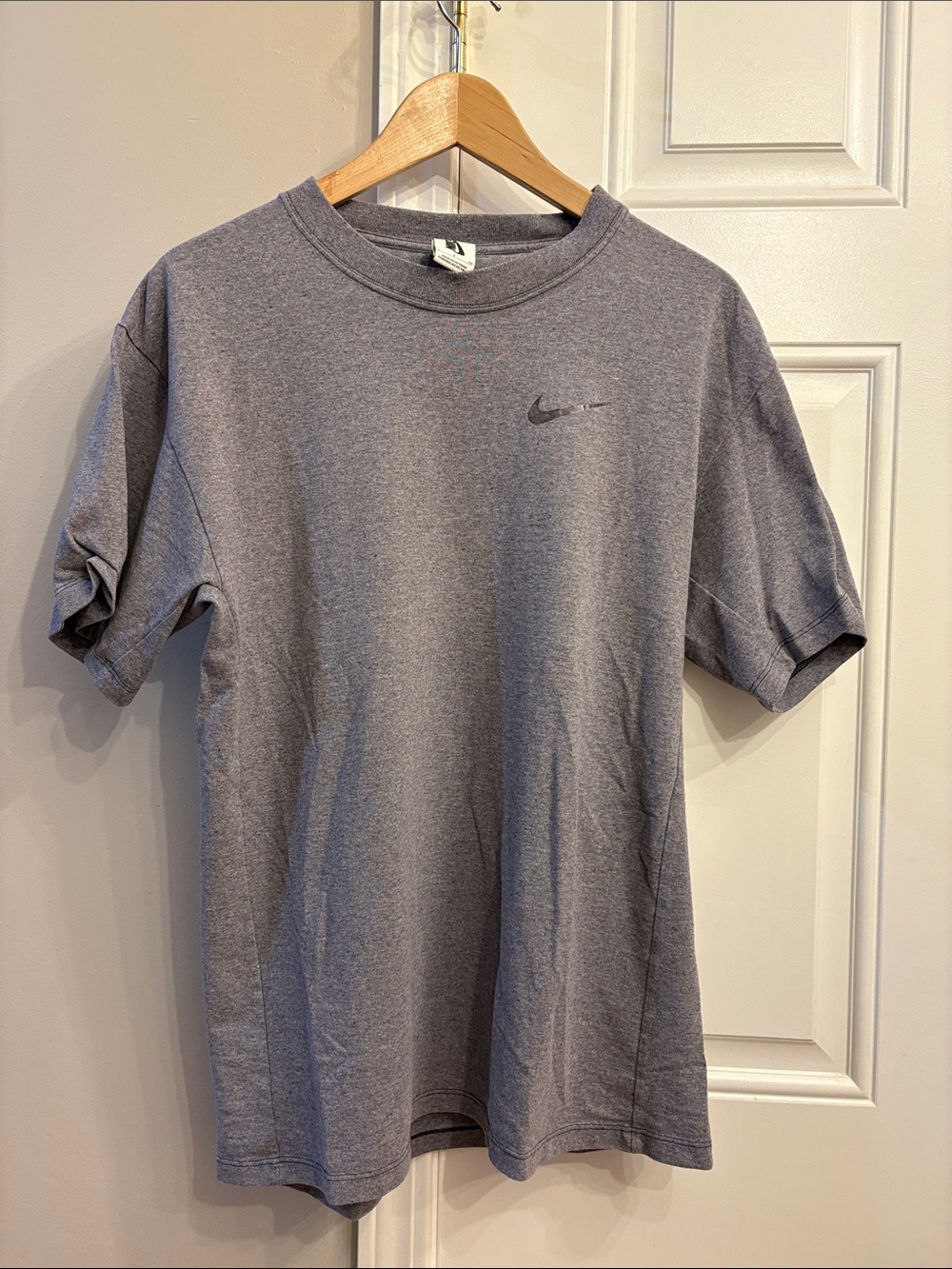 Nike Short Sleeve Crewneck T-Shirt in Gray